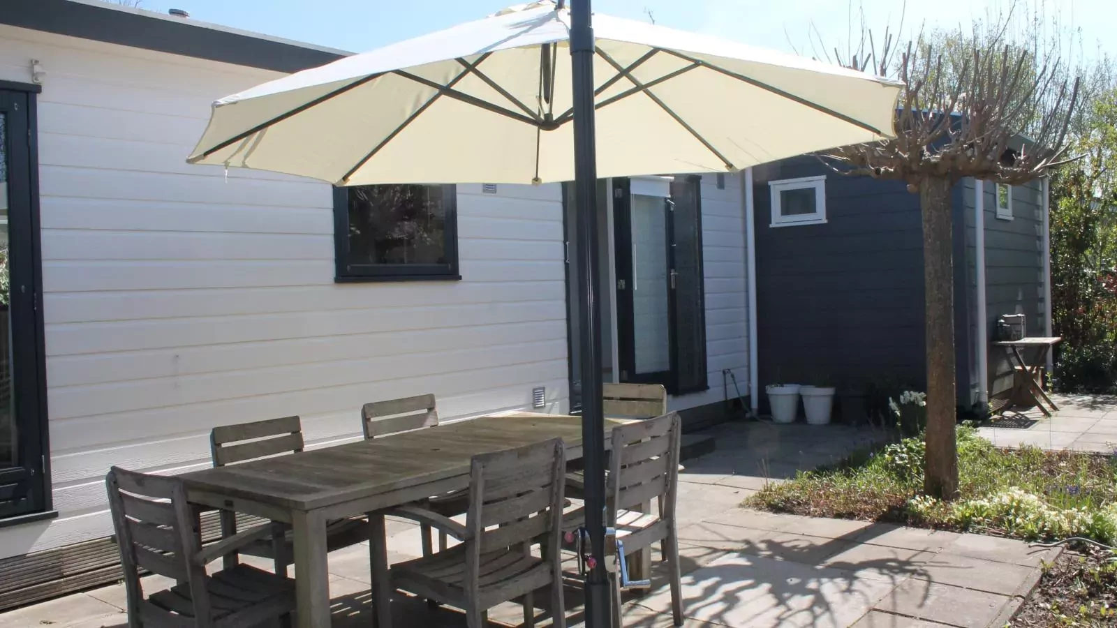 Chalet Sea Birds-Tuinen zomer