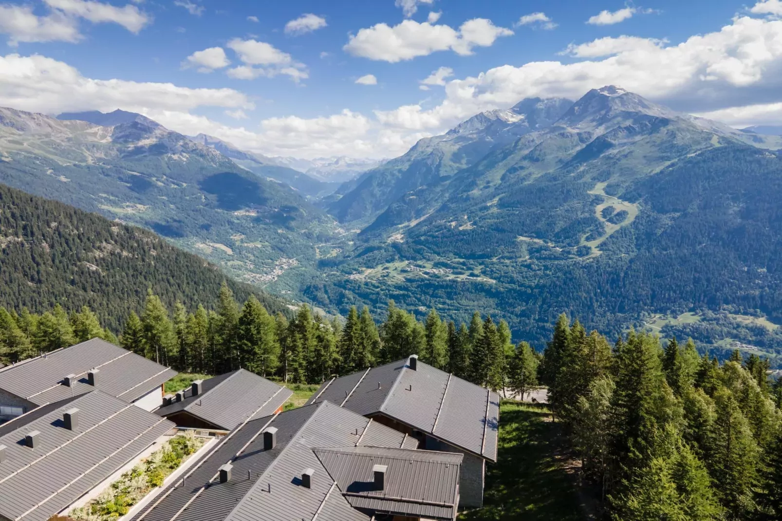 Le Hameau de barthelemy-A38P-Uitzicht zomer