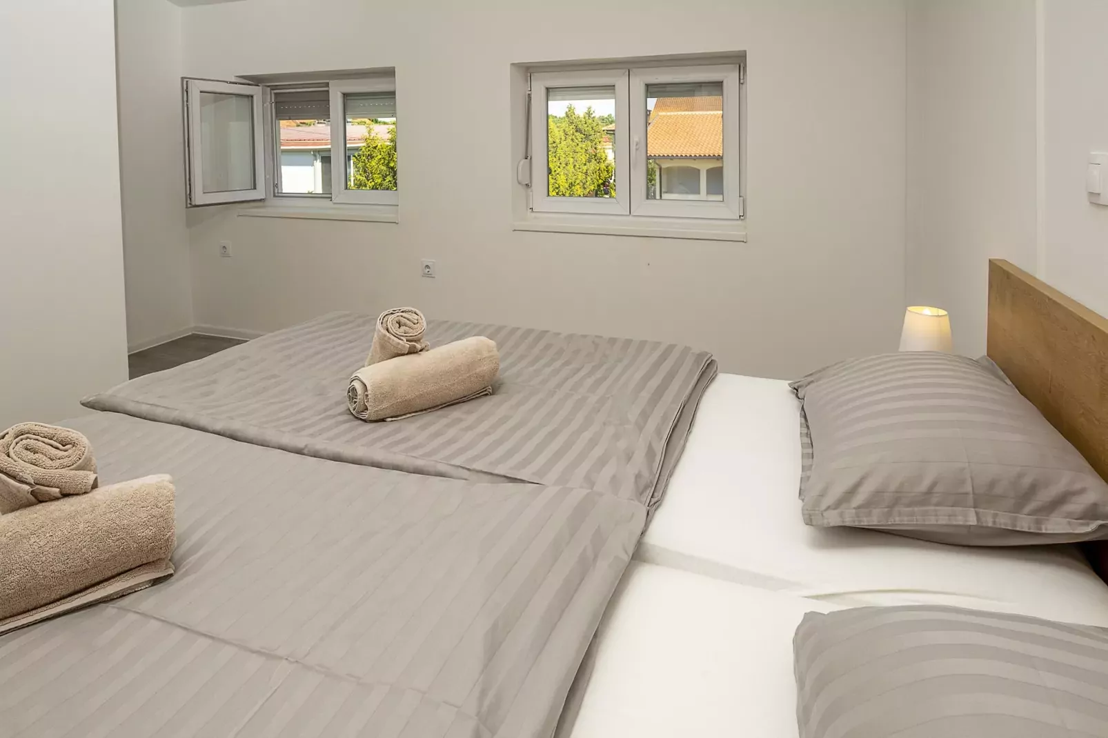 Villa Susanne with Private Pool-Slaapkamer