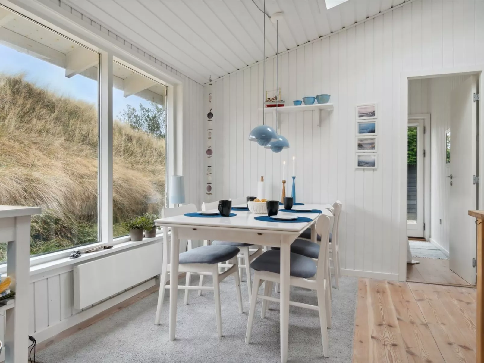 "Hakon" - 900m from the sea-Binnen