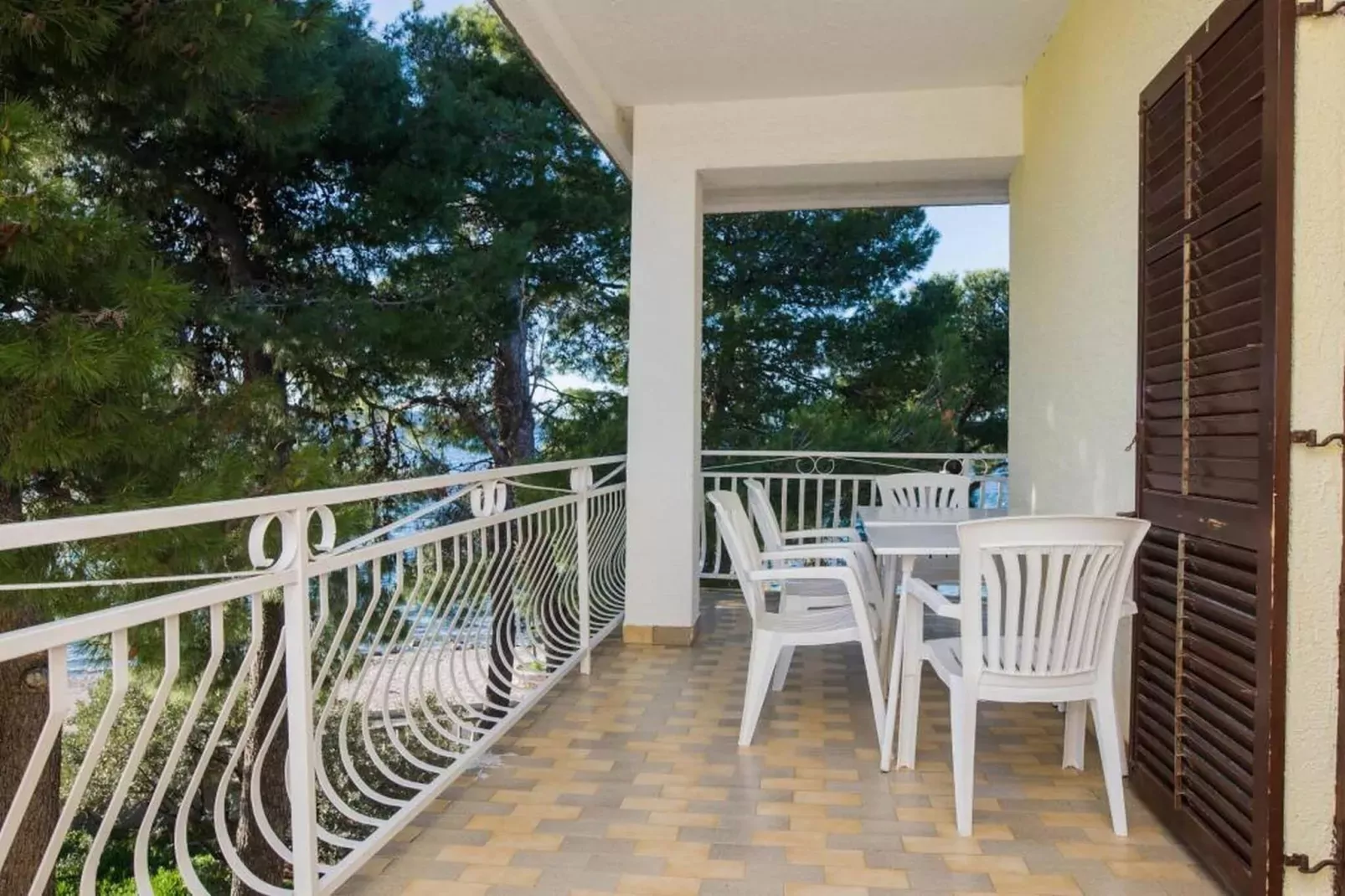 Apartments Gaj Brodarica - A6-Terrasbalkon