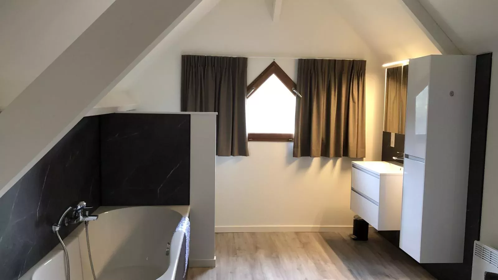Lac Bleu nr 17-Badkamer