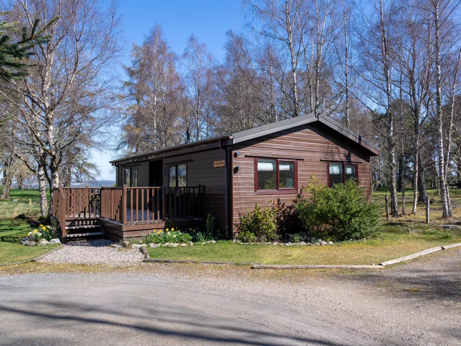 Woodpecker Lodge-Buiten