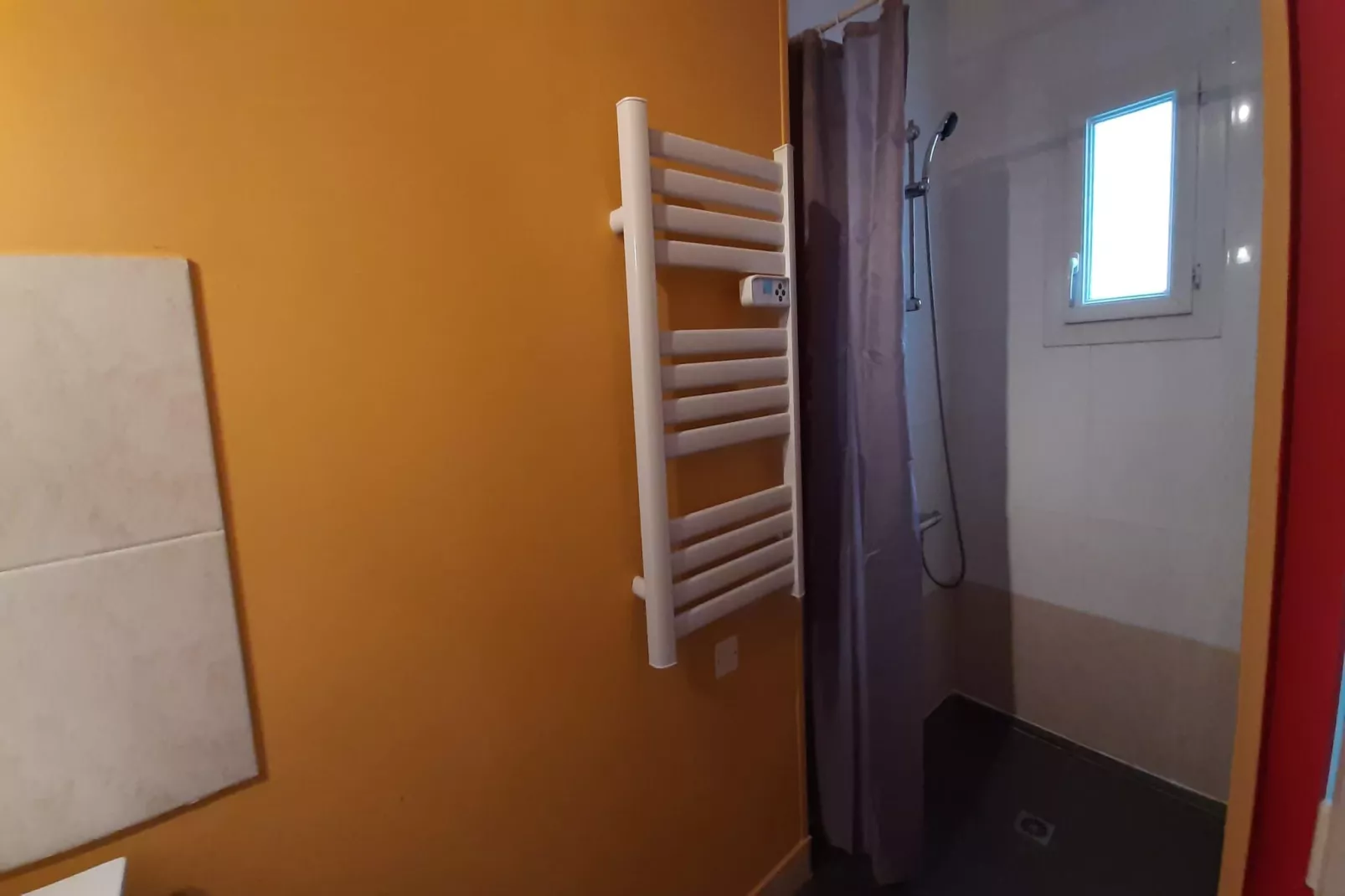 Vakantiehuis in Arcachon met tuin en buitenkeuken-Badkamer