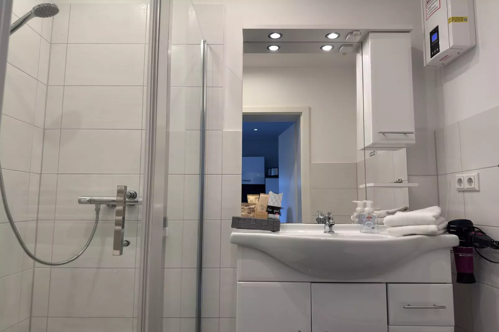 Apartment im alten Bahnhof-Badkamer