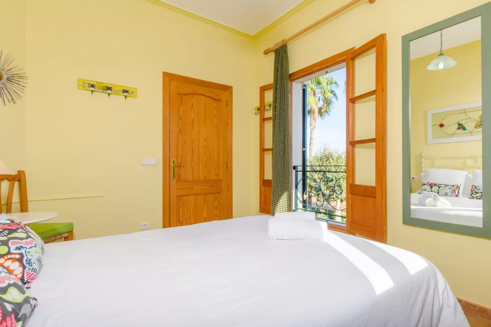 Santa Eulalia Petit-Image-tags.
