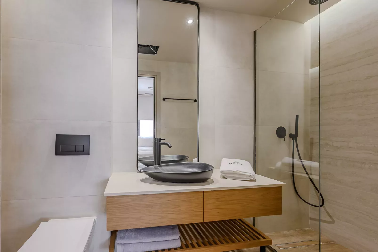 Nysa Luxury villa 1-Badkamer