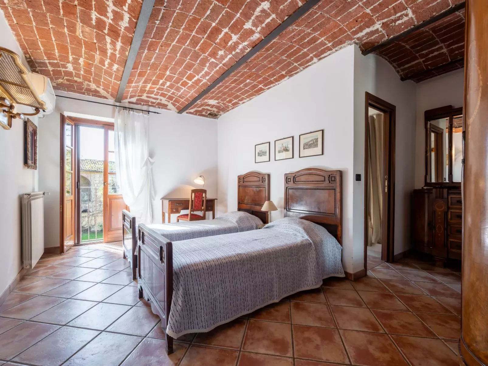 Relais San Desiderio-Binnen