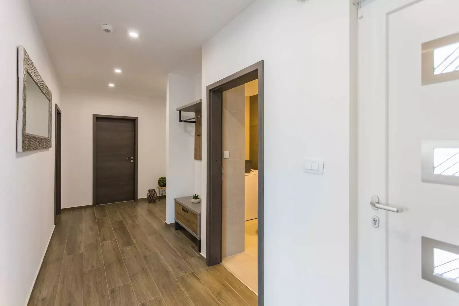 Holiday Home Greta with Private Pool-Overloop
