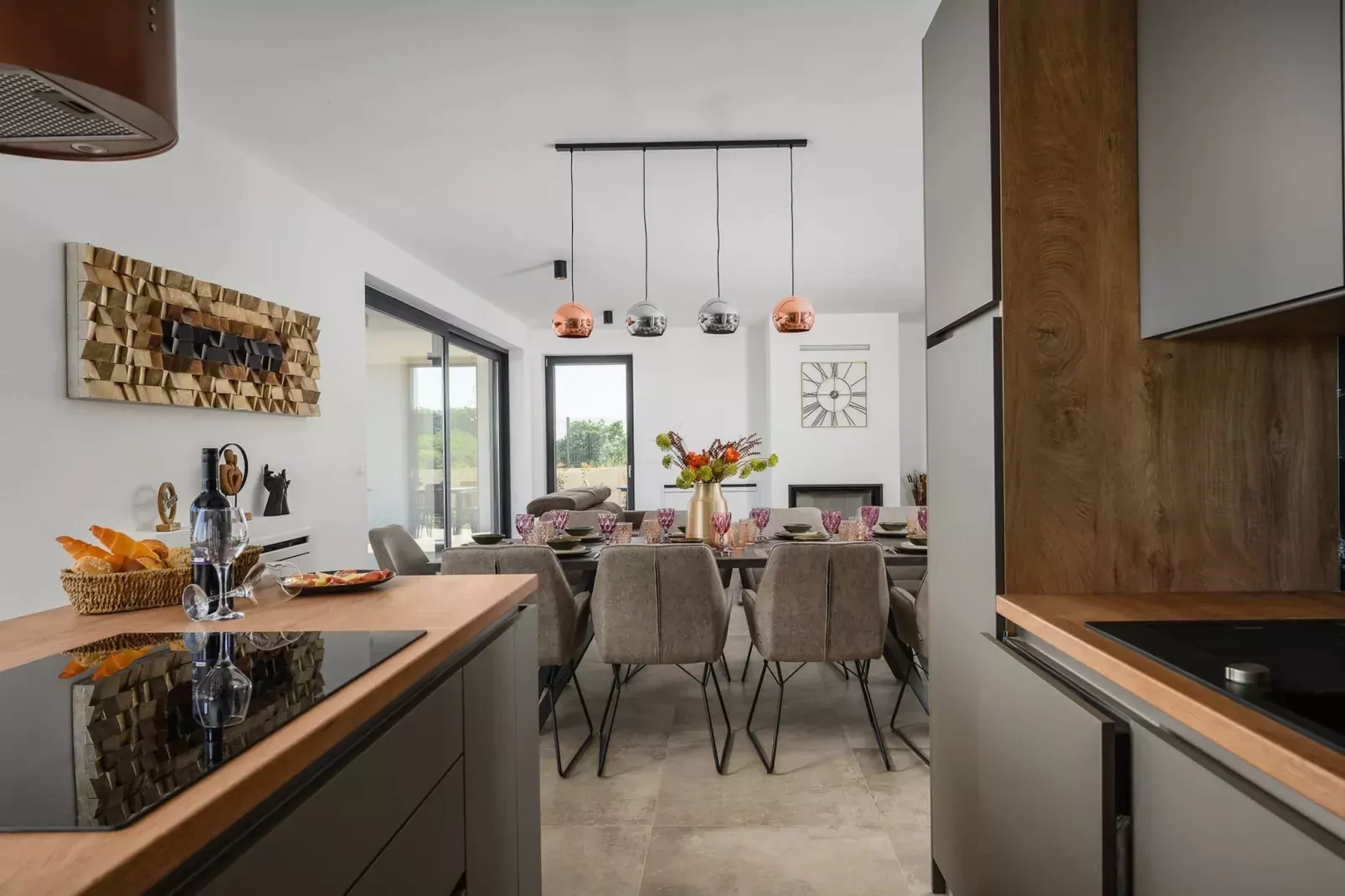 Villa de la Vie with Heated Swimming Pool-Keuken