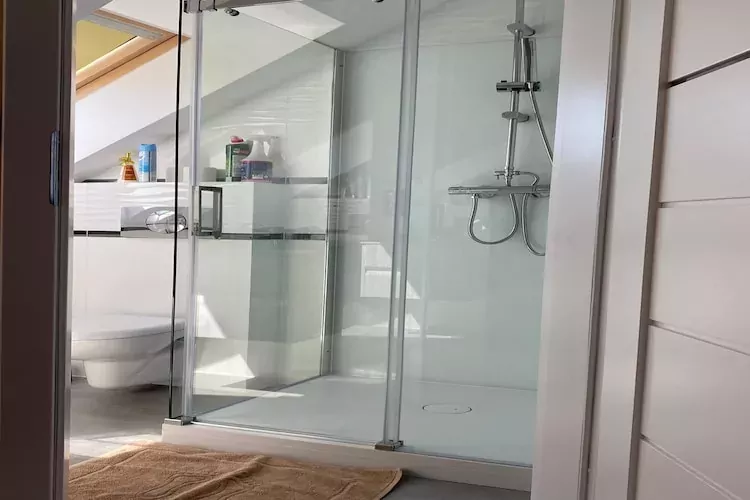 Komfortowy apartament dla 9 osób Międzywodzie-Badkamer