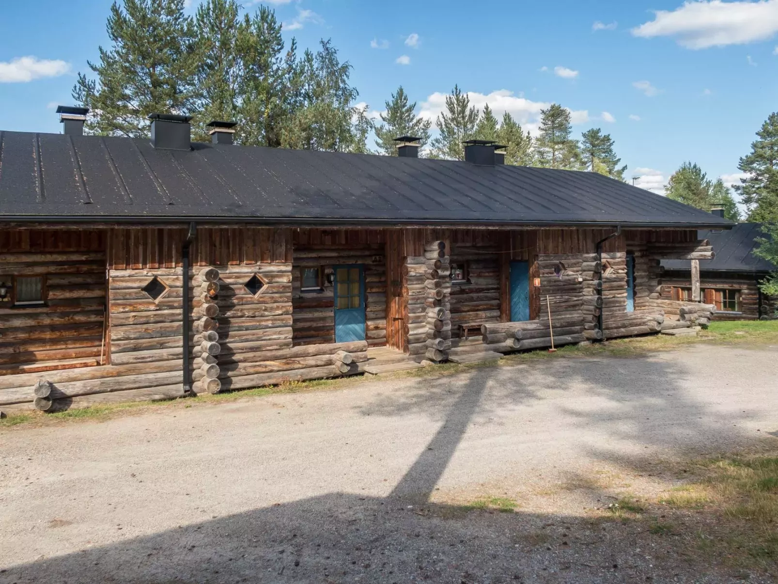 Vuokatinportti a4-Buiten