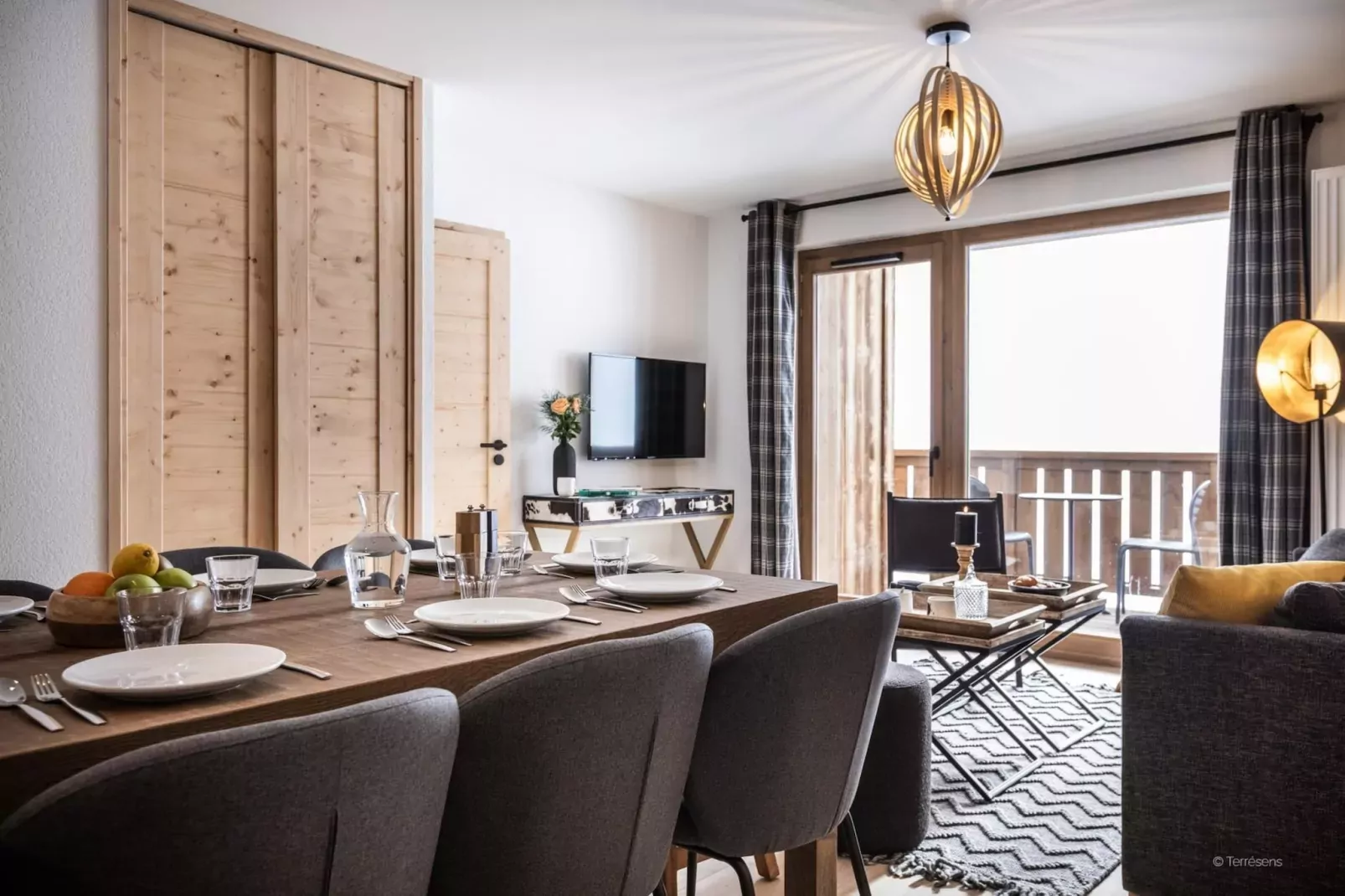 PLAGNE MONTALBERT Le Snoroc- A50S-Eetkamer