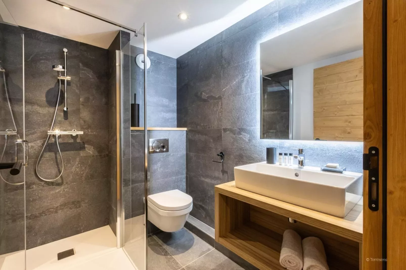 CHAPELLE DABONDANCE Le Flocon Blanc A48P-Badkamer