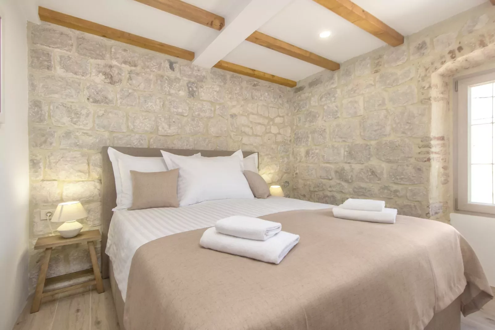 Stone House Trogir-Slaapkamer