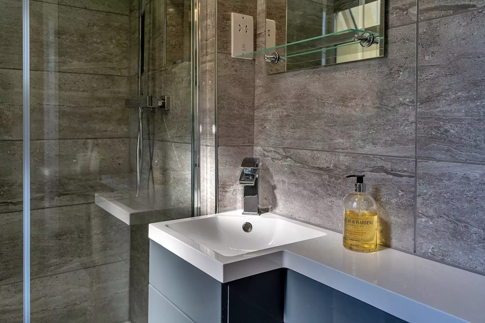 The Annexe at Rosebud Cottage-Badkamer