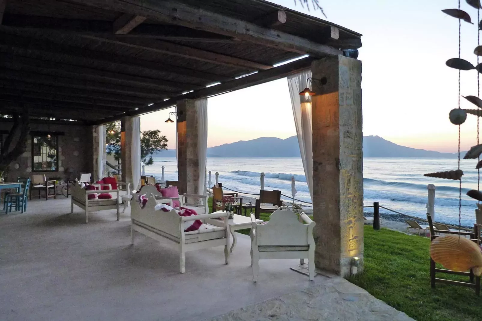 Villas Azure Beach, Nopigia-1-bedroom-villa - 45 sqm with sharing pool-Terrasbalkon
