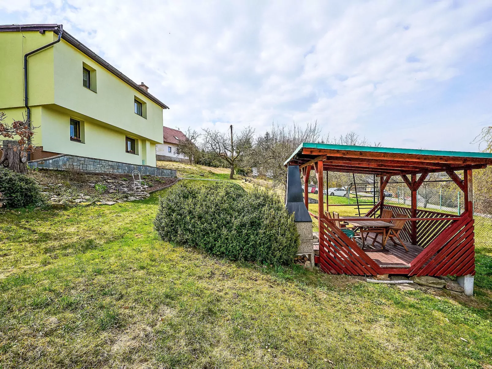 Jesenný-Buiten