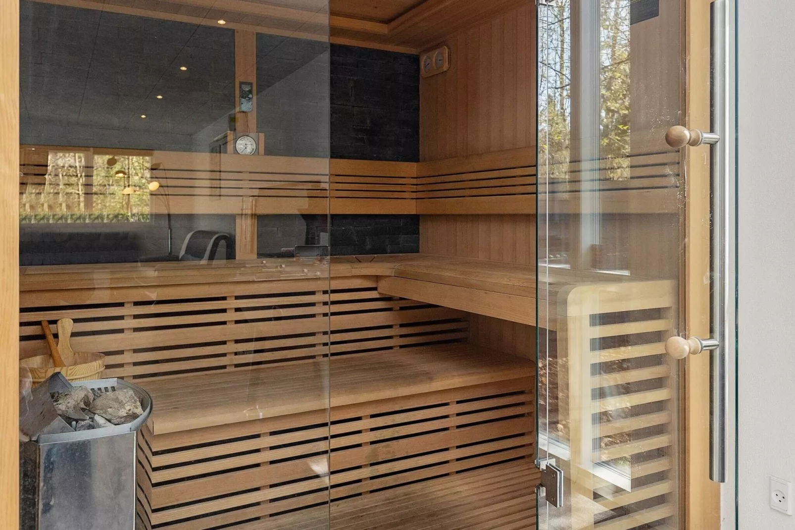 Vrijstaande vakantiewoning in Højslev met privézwembad-Sauna