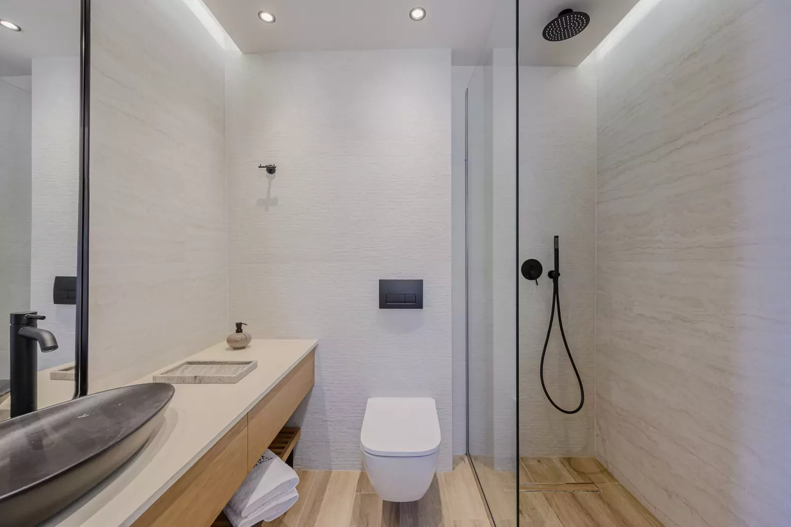 Nysa Luxury villa 1-Badkamer