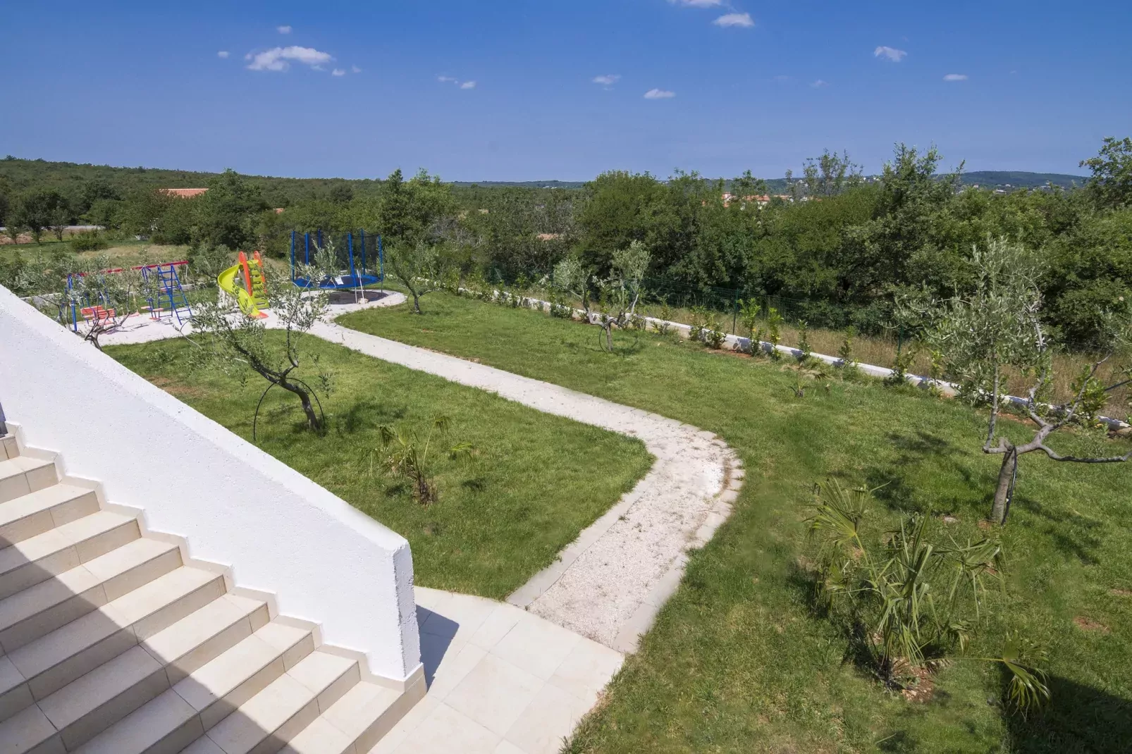 Villa Land with Private Pool-Tuinen zomer