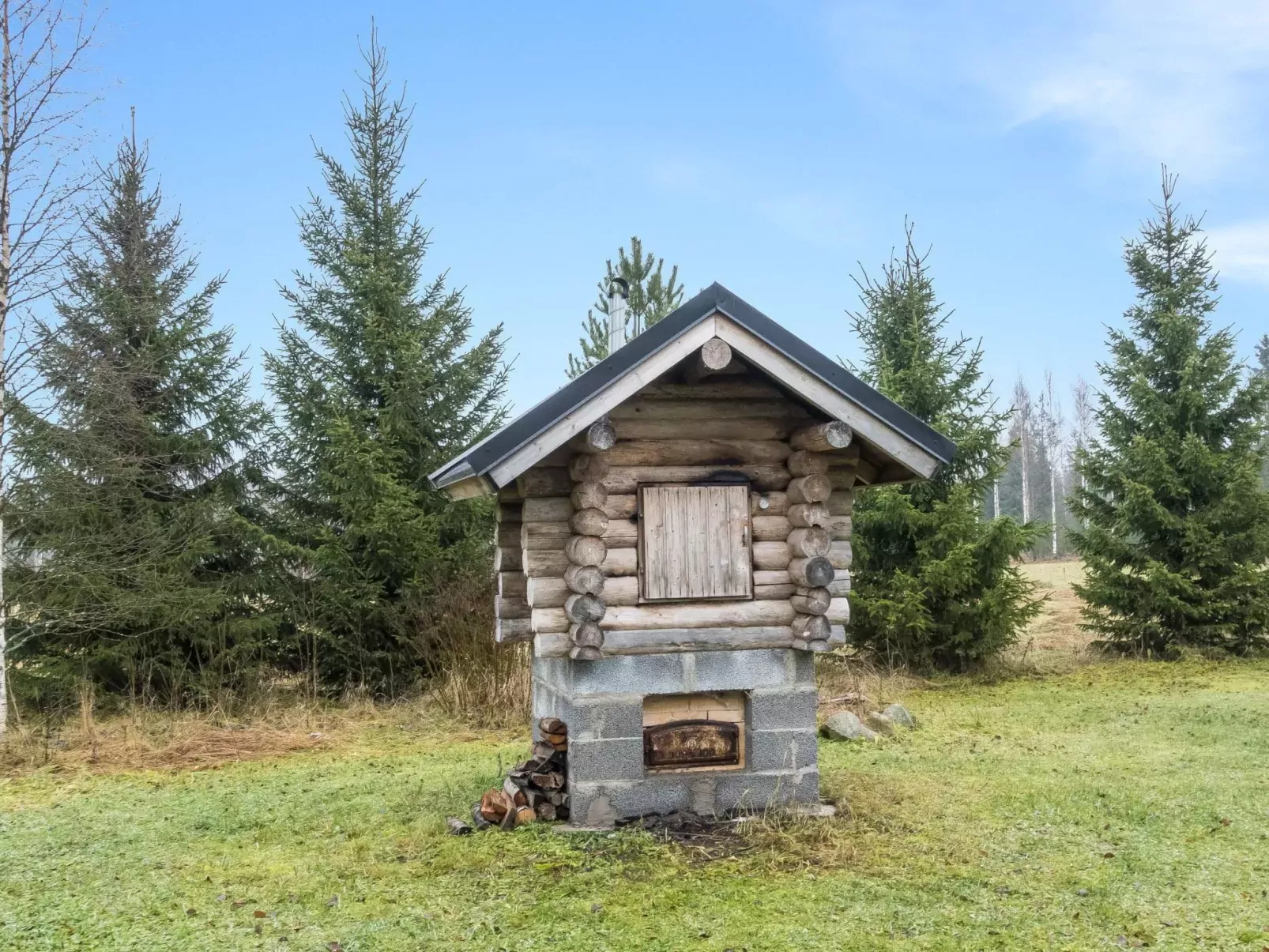 Backcountry base-Buiten