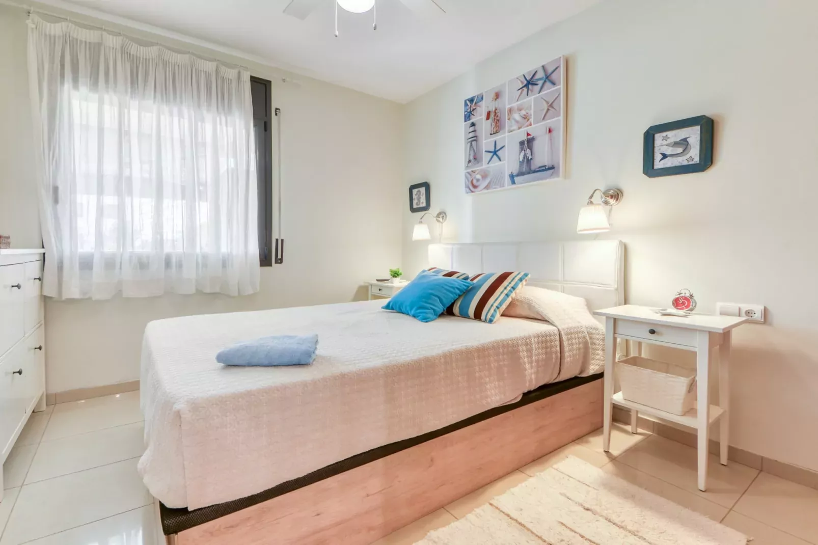 MILENI 2 4 Bjs 2 Roses-Slaapkamer