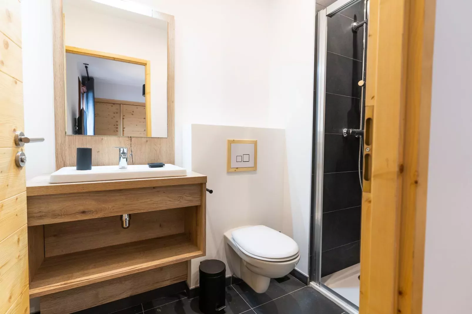 COMBLOUX Les Roches Blanches A48P-Badkamer