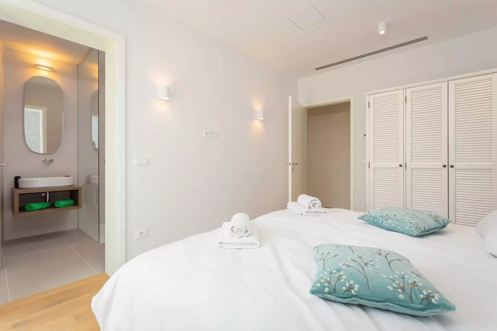 Villa Olala - Private Pool, Jacuzzi, Terrace with-Slaapkamer