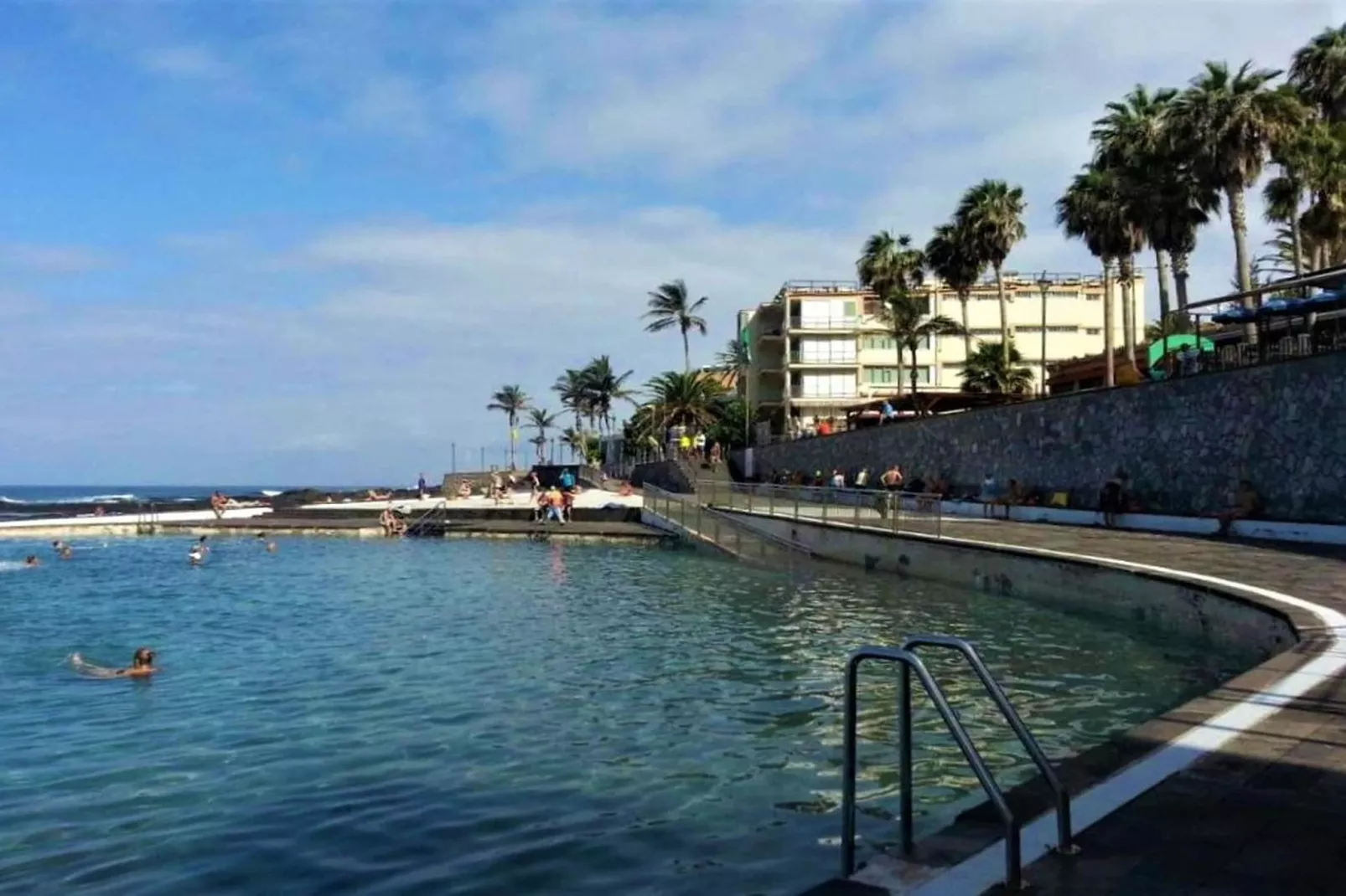 Apartamento en playa Las Carmenes-Gebieden zomer 1km