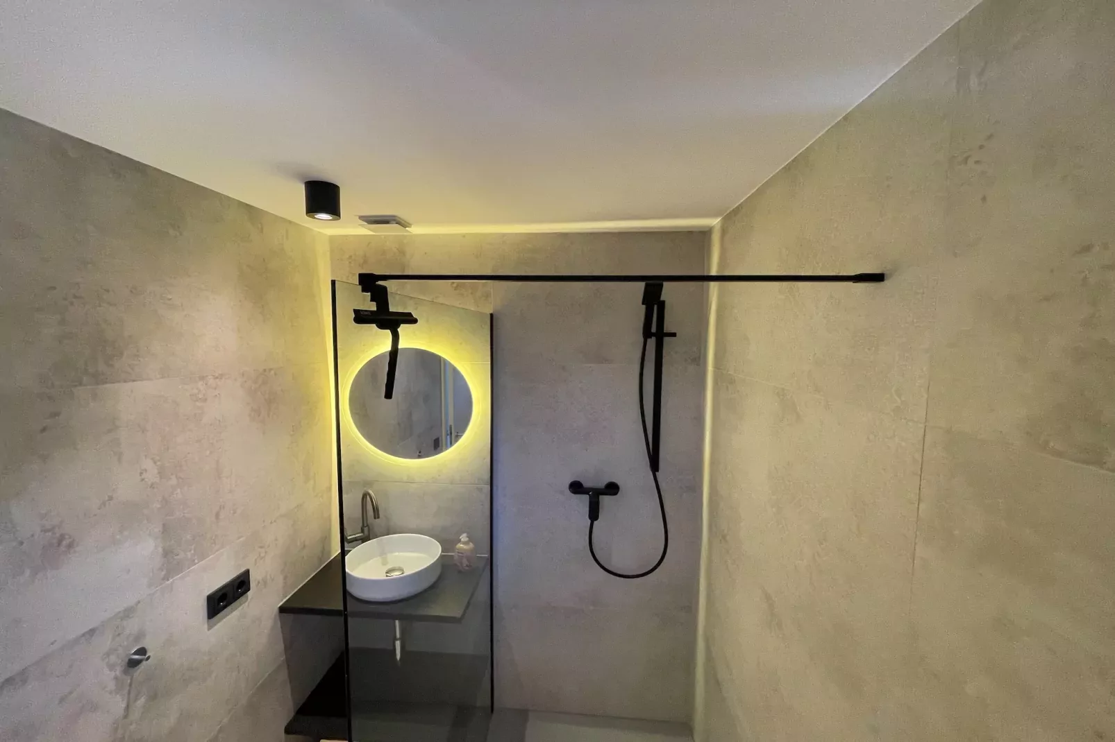 Ferienhaus mit Wasserblick 3 Pers-Badkamer