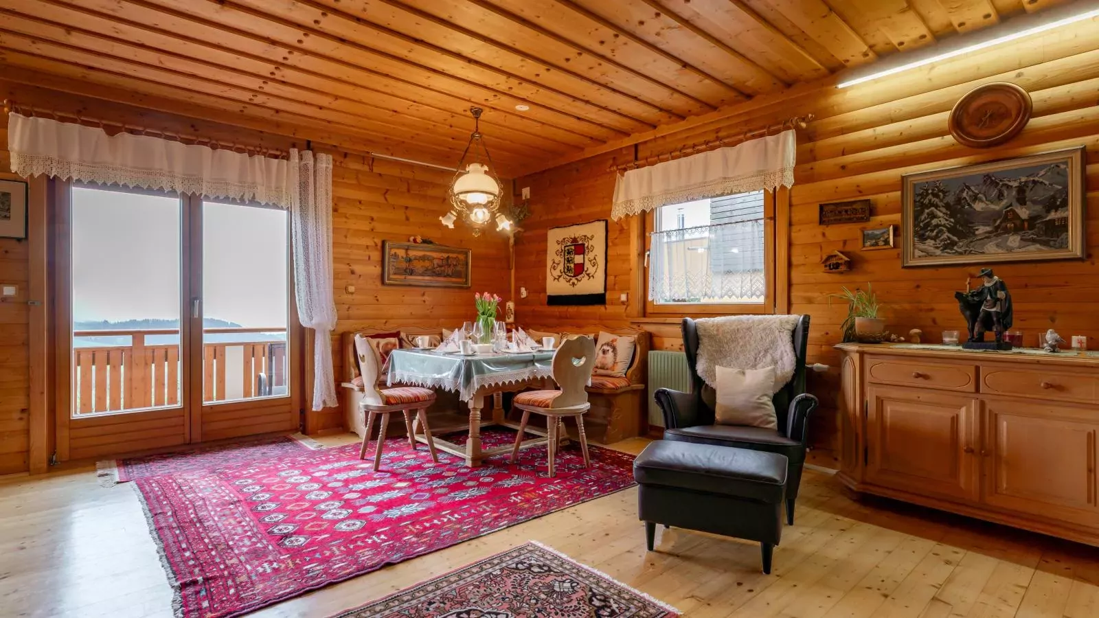 Landhaus zur Sonne-Eetkamer