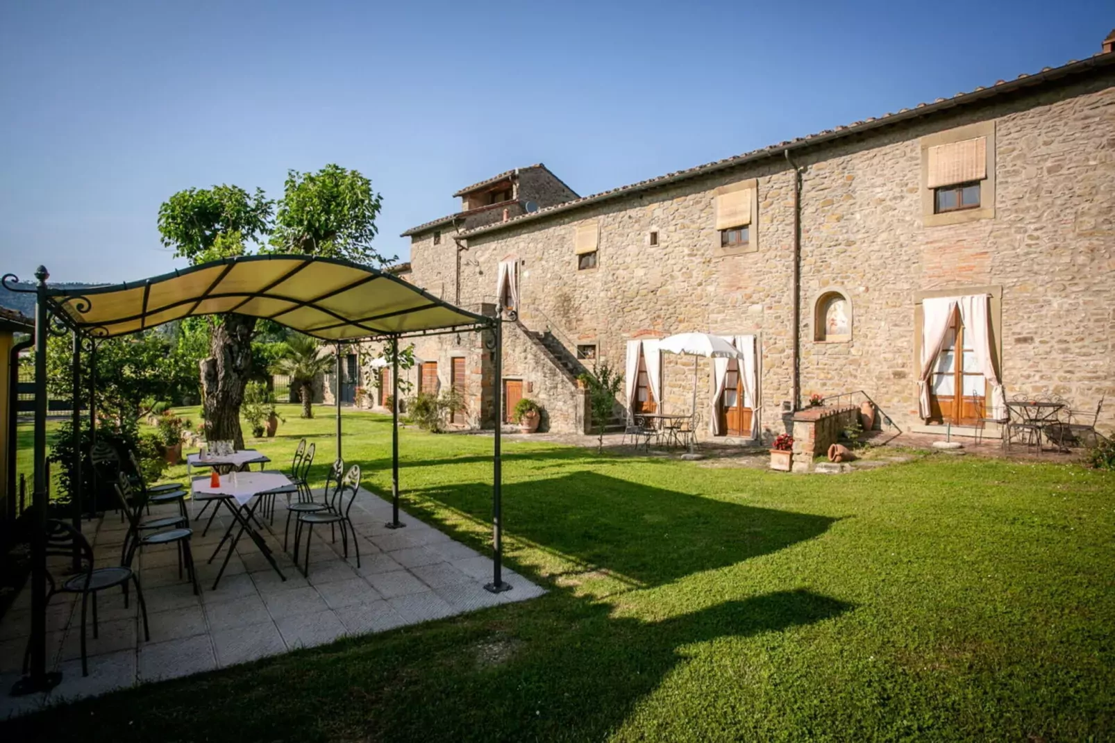 Villa il Gelso-Buitenkant zomer