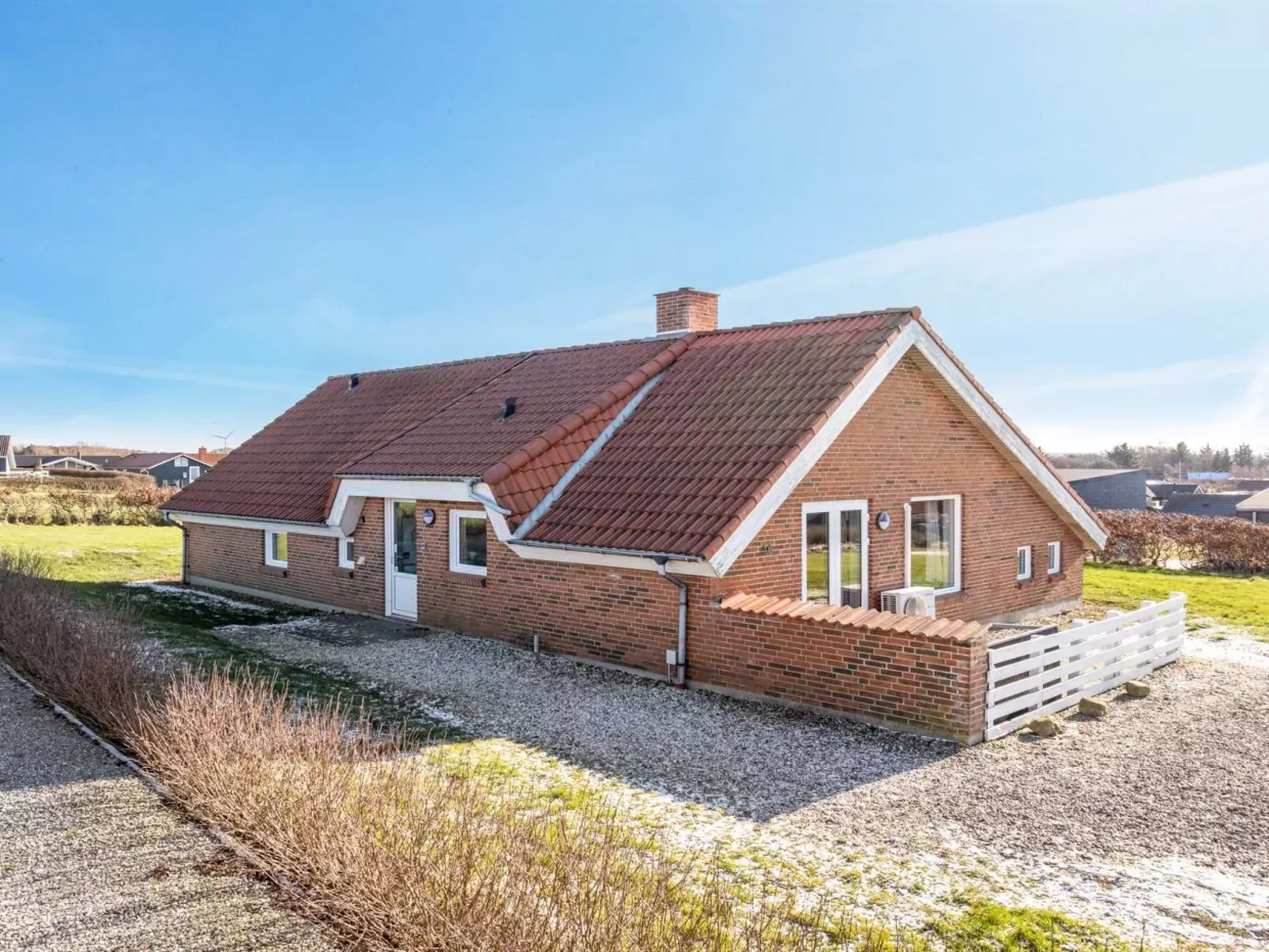 "Nikolce" - 300m to the inlet-Buiten