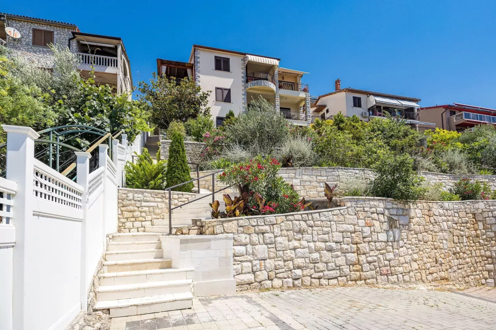 Lady M Gold - Balcony and Sea View-Buitenlucht