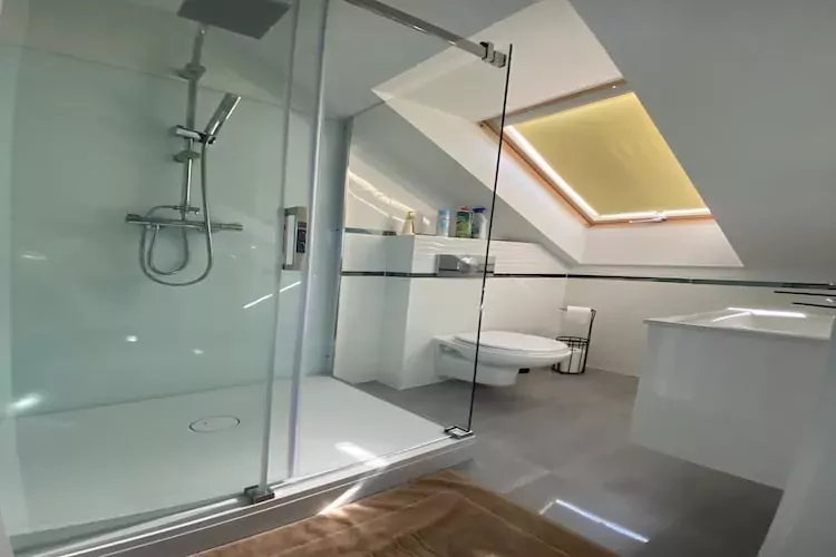 Komfortowy apartament dla 9 osób Międzywodzie-Badkamer