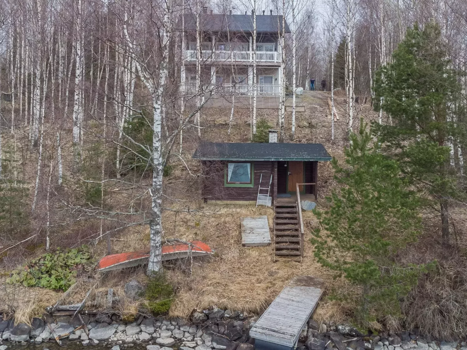 Villa iloinen-Buiten