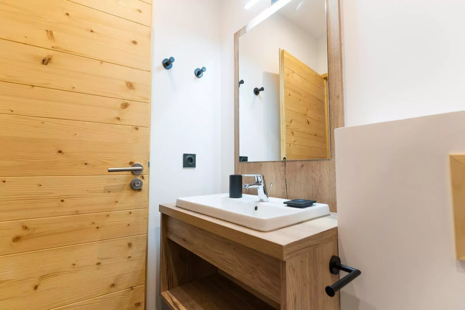 COMBLOUX Les Roches Blanches A48P-Badkamer