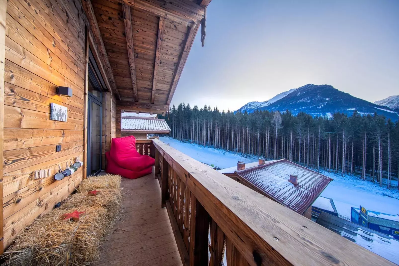 Nationalpark Chalet Grossschober-Buitenkant zomer