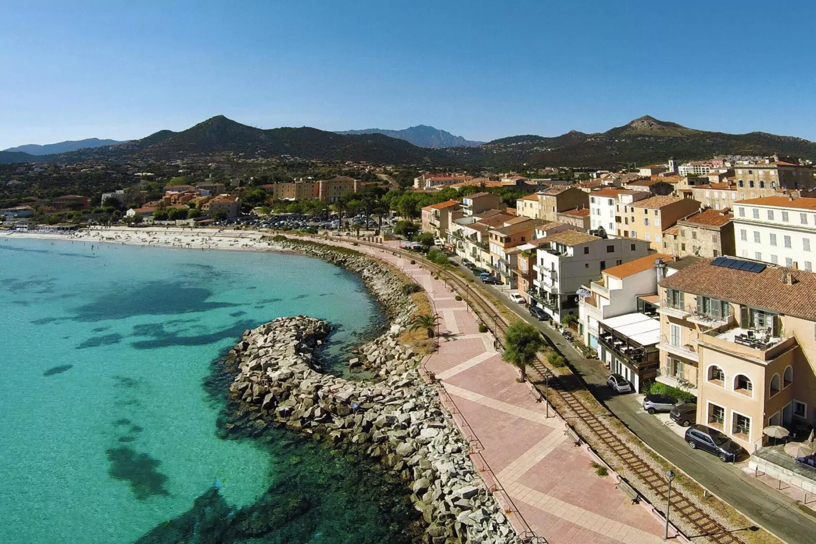 Apartments Motel Le Vieux Moulin Ile Rousse // 2pc4 -Apt 4 pers rez-de-chaussée-Gebieden zomer 5km