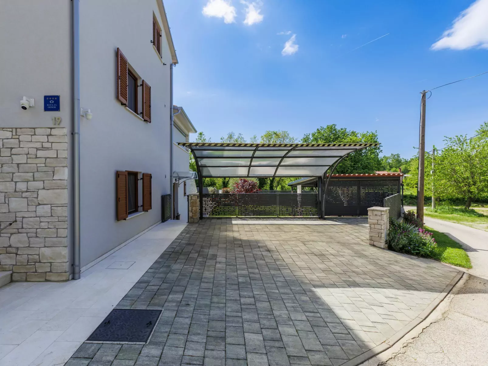 Villa Lora-Buiten