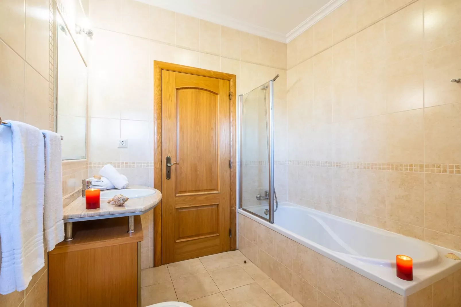 Villa Hawaii-Badkamer