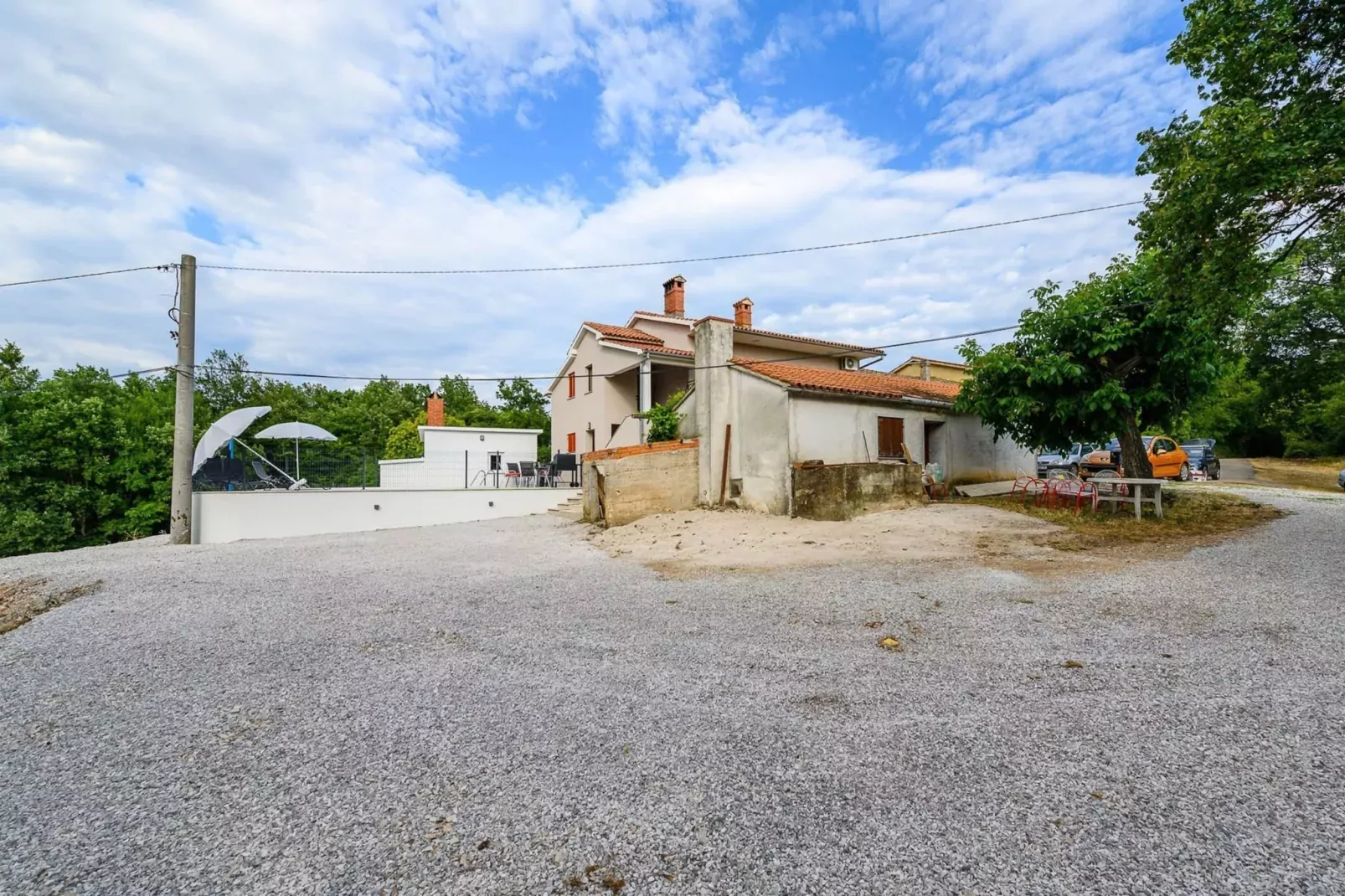 Apartment Lara with Swimming Pool - Paradiz-Buitenlucht