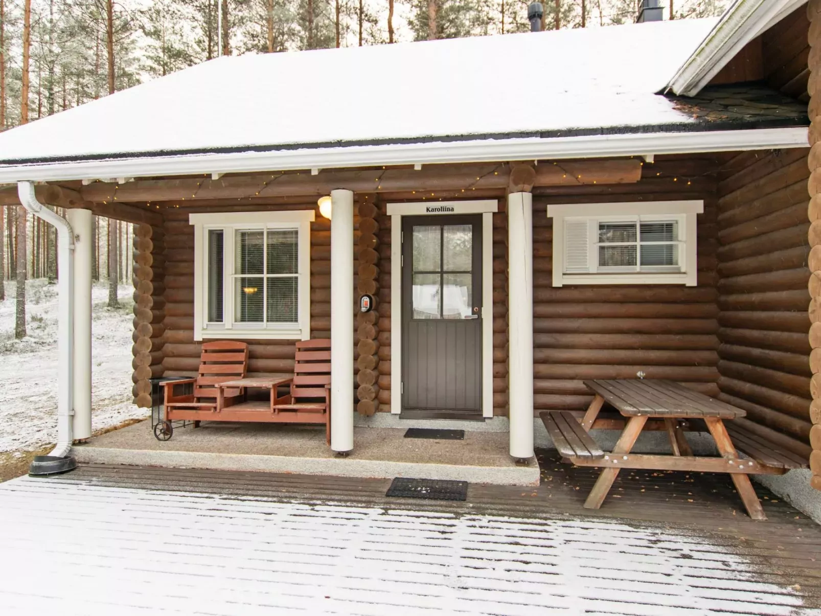 Kilpolan orvokki, pauliina ja karoliina-Buiten