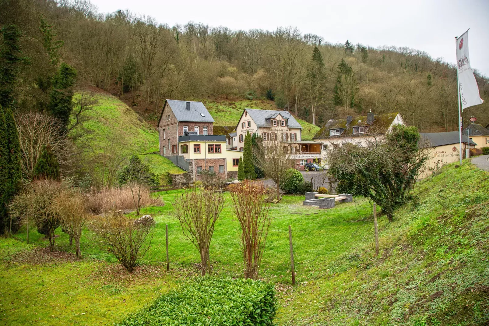 Weingut Mühlenschenke mit Weinkeller-Buitenkant zomer