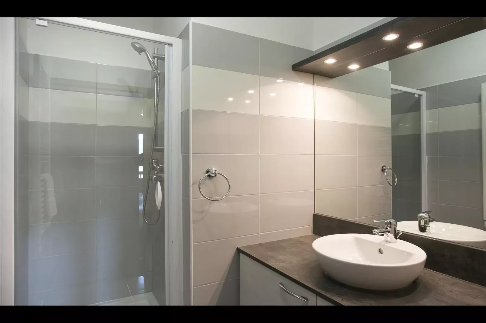 3 Pièces 6 Pers Confort_S8L-Badkamer