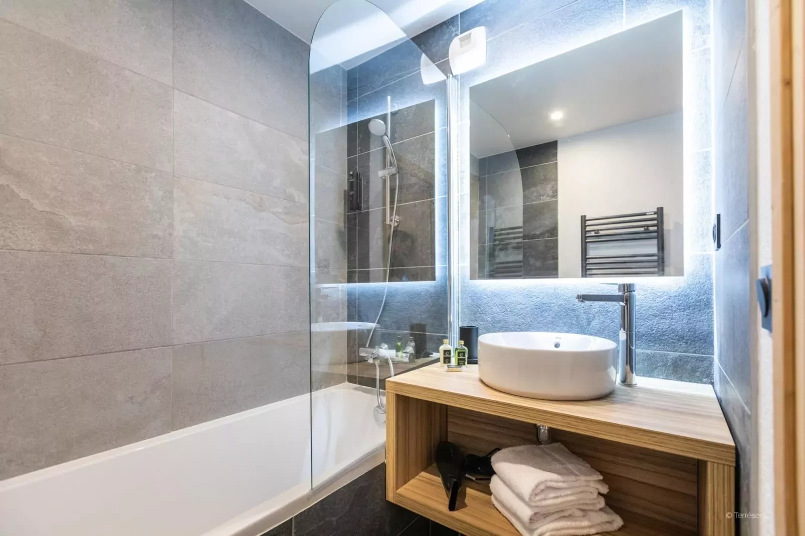PLAGNE MONTALBERT Le Snoroc- A38S-Badkamer