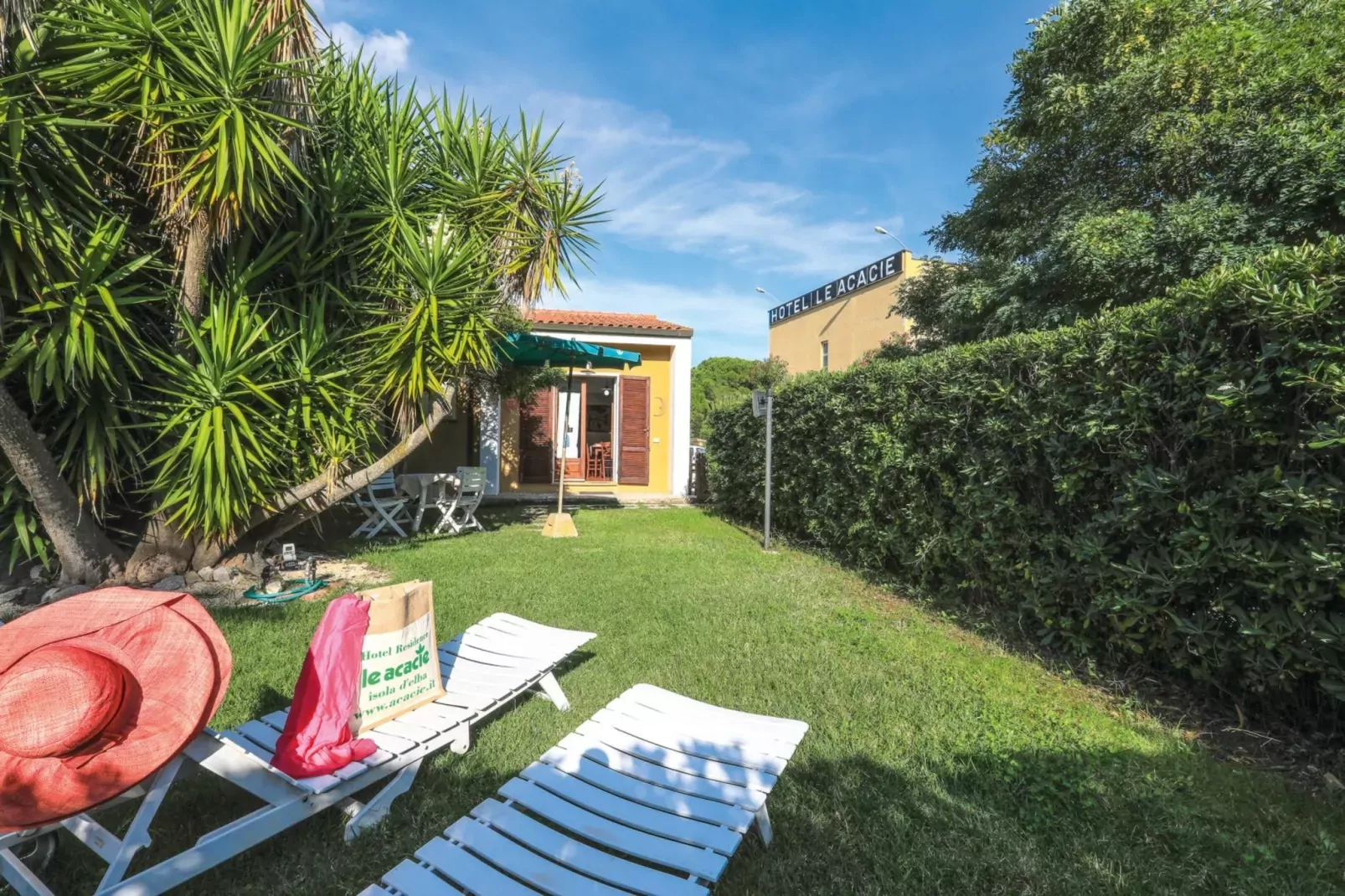 Le Acacie Residence / APARTMENT-Tuinen zomer