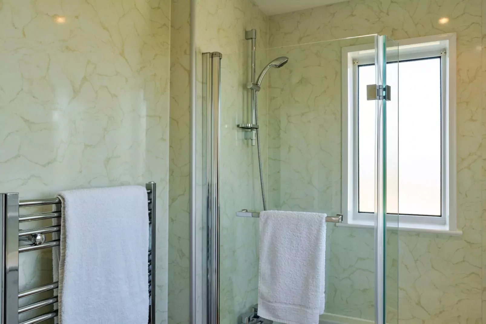 Chy Merthen-Badkamer