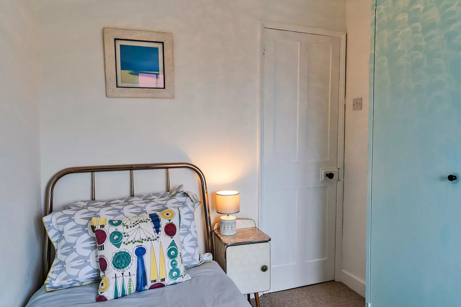 Cosy Mousehole Cottage with Sea Views-Slaapkamer
